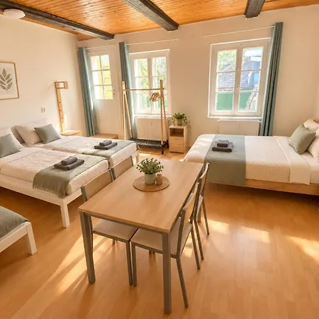 Appartement Old Town S12 *